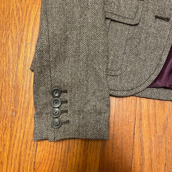 Eddie Bauer Brown Herringbone Blazer with Purple Lining - Picture 3 of 4